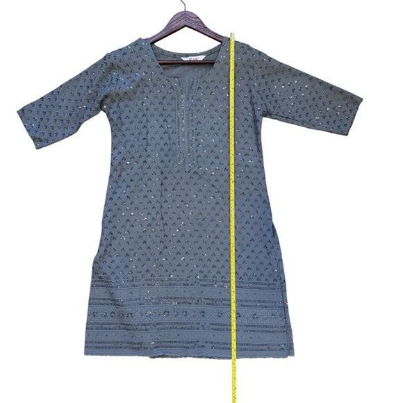 K&W Men's Grey Chikankari Embroidered And Sequence Kurta Size Large - Picture 10 of 13